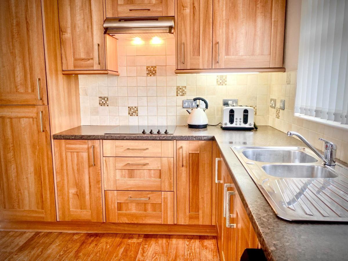 Remarkable 3-Bed Hot Tub House In Blackpool Extérieur photo